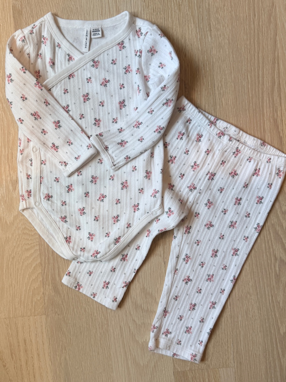 Janie and Jack - Baby Floral Pointelle Wrap Matching Set - size 6-12 M
